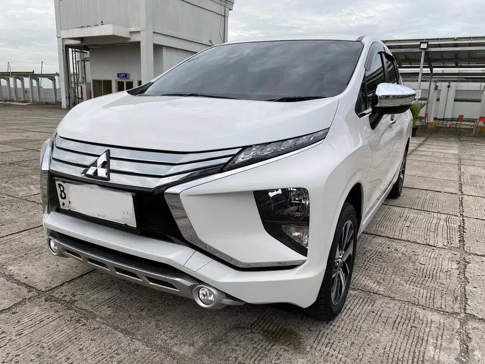 Km60rb Xpander Ultimate Putih Thn 2019 AT Matic Mitsubishi Expander