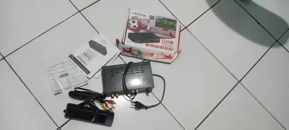 Set Top Box bekas tapi harus di perbaiki masih bagus