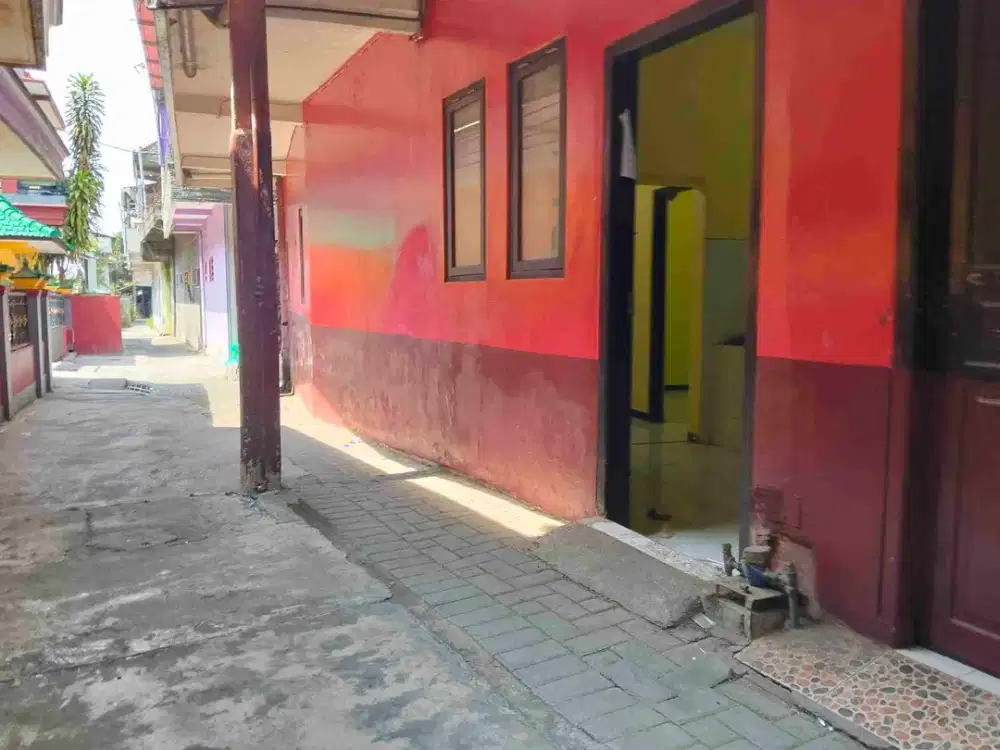 KONTRAKKAN RUMAH 5 KAMAR MALANG DEKAT KAMPUS