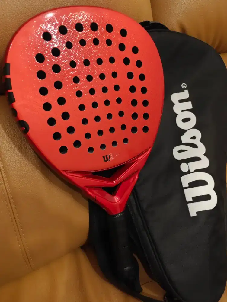 raket padel wilson bela team v2