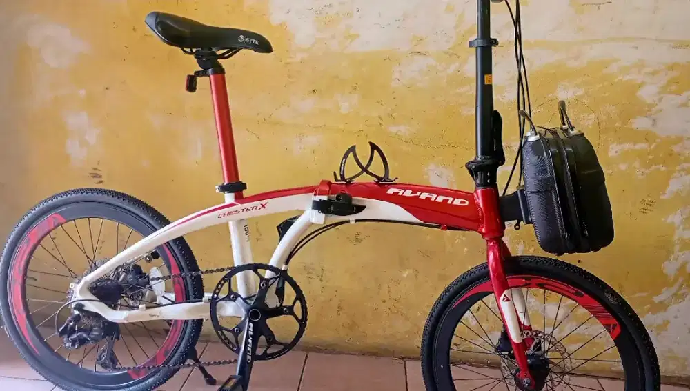 Sepedah lipat ukuran 20 lengkap dengan surat nya