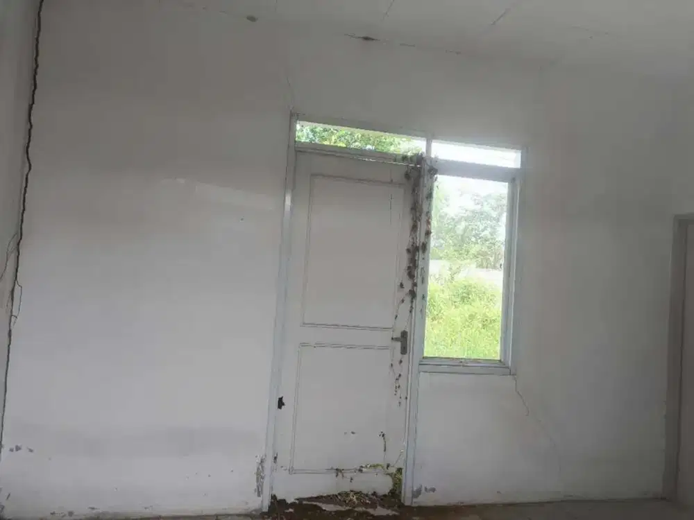 Dijual rumah sederhana posisi di hoek di Citra Indah City