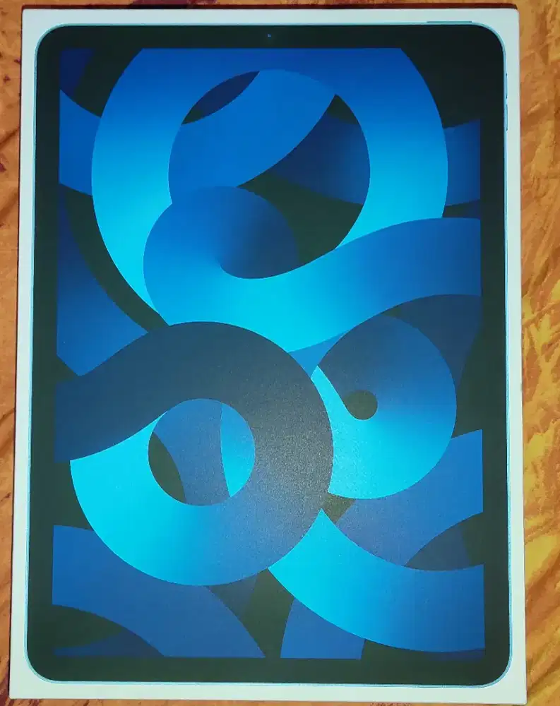 Apple iPad Air 5 2022; M1 10.9 64 GB - WIFI ONLY