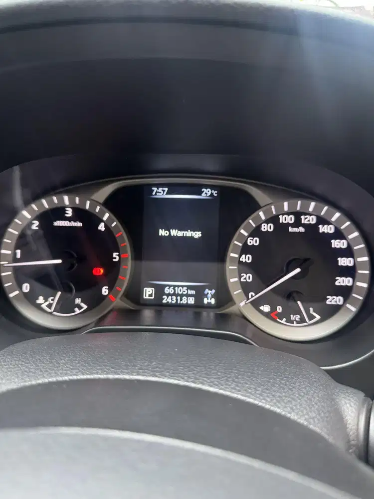 Mercy E260 elegance km 39rb asli