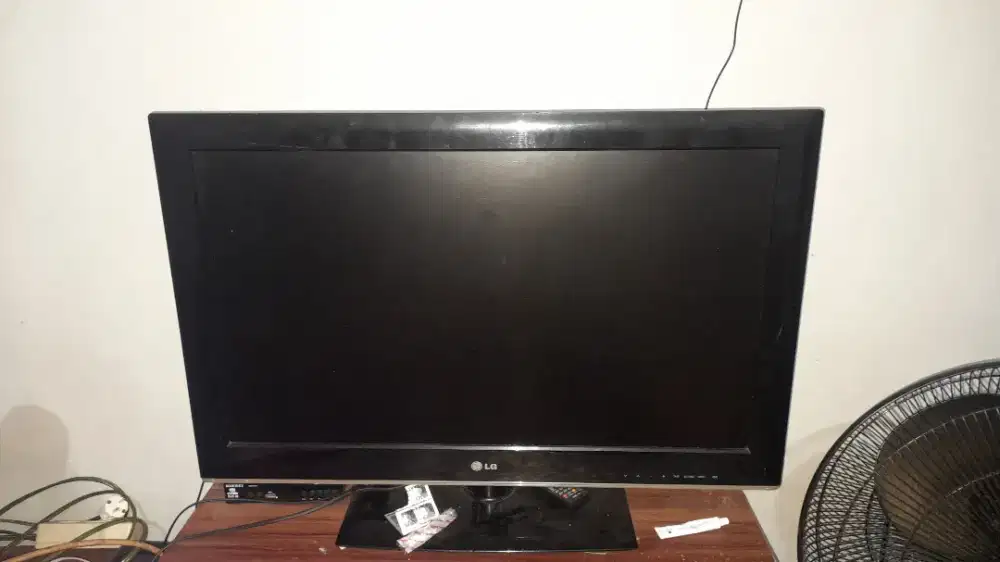 Jual cepat Tv Lg 32 inchi