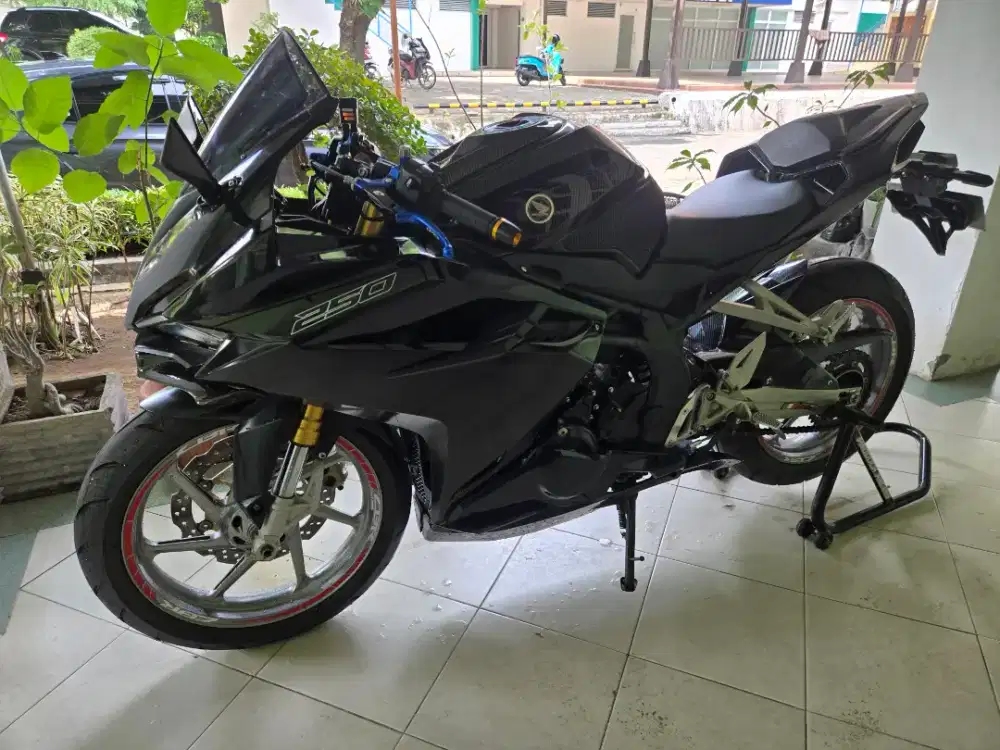 CBR 250 RR non ABS 2019