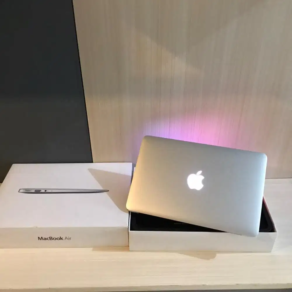 Macbook Air 2017 ibox Like New