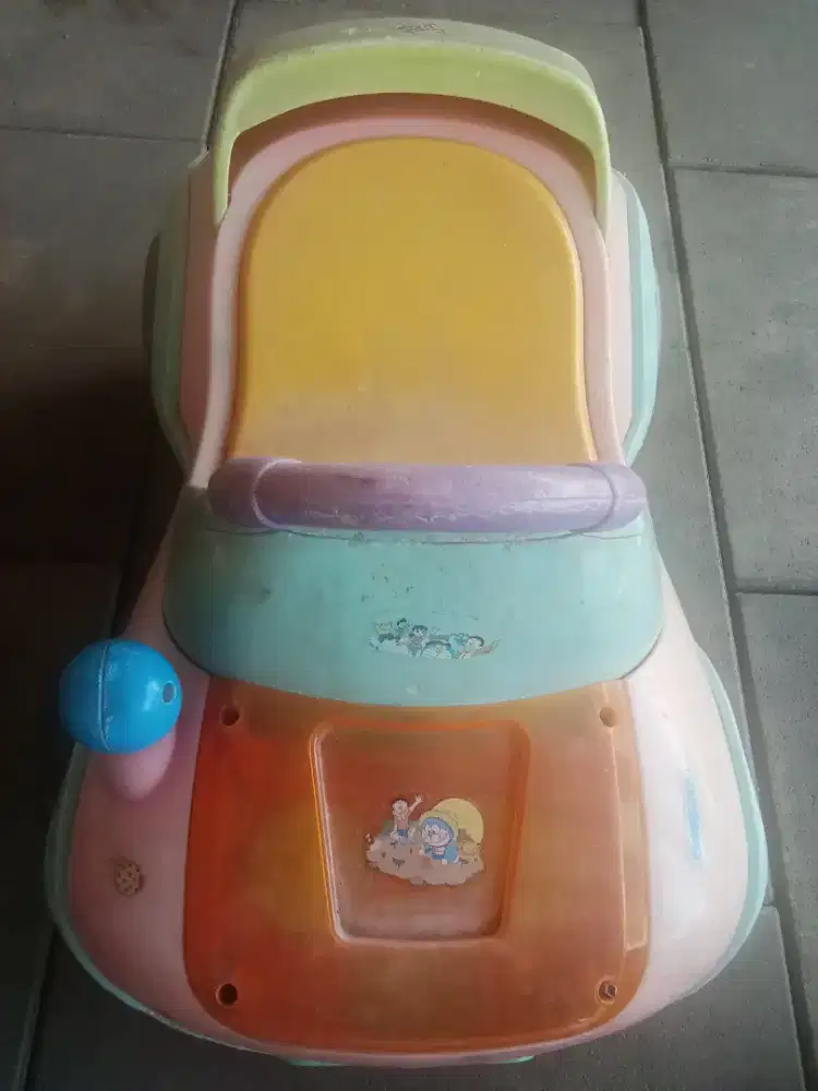 Mobil mobilan anak