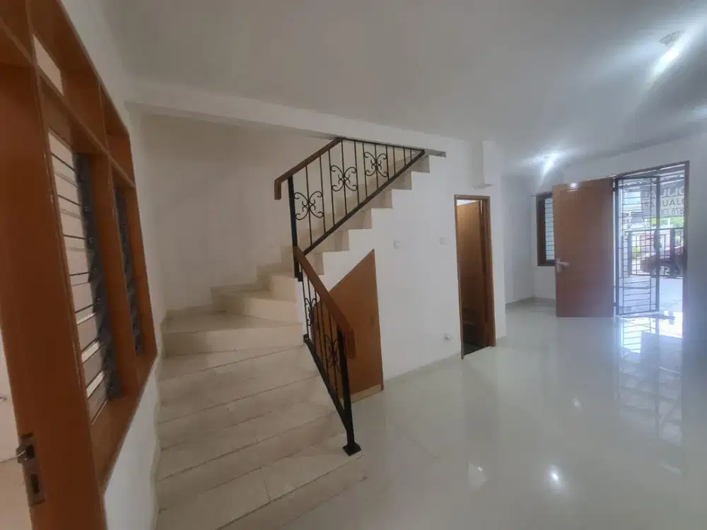Rumah 2 Lantai Siap Huni Kelapa Gading Jakarta Utara