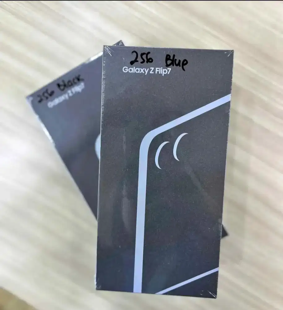 SAMSUNG ZFLIP 7 5G RAM 12/256&512 FREE BUDSFE+CASE GARANSI RESMI 1TH