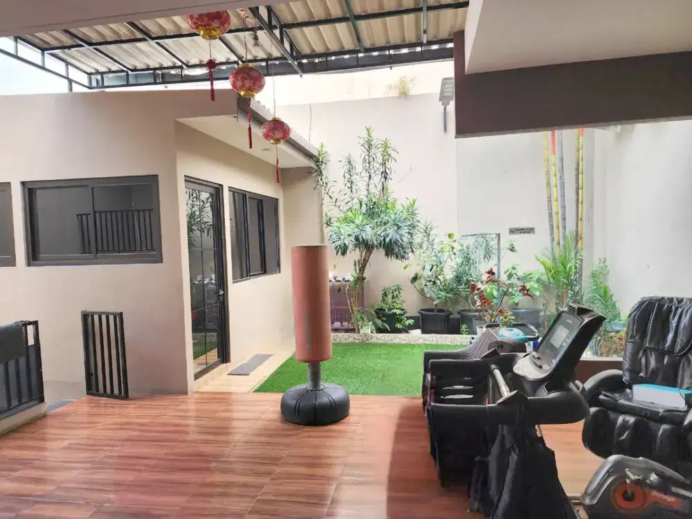 Dijual Cepat Rumah bagus luas 240m2 di Citra Garden Jakbar
