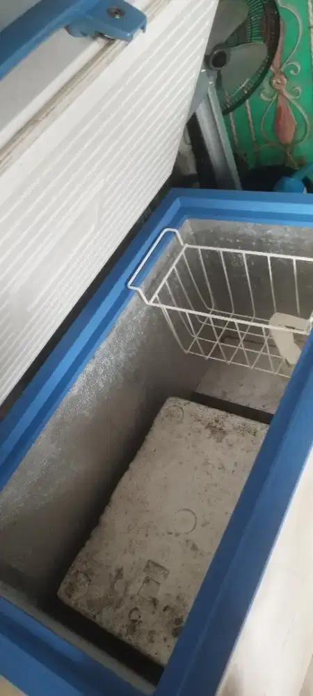 Freezer 220Literr Merk Changhong