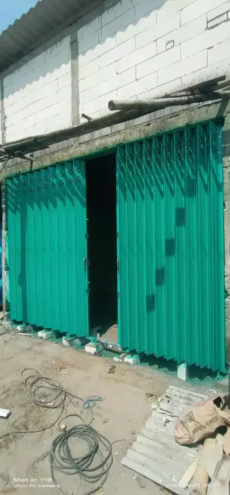 pintu harmonika