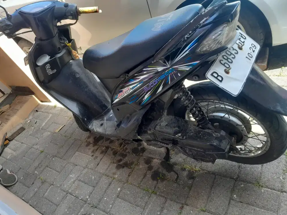 Mio smail 2009 hitam