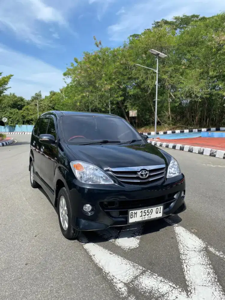 AVANZA S MT 2008