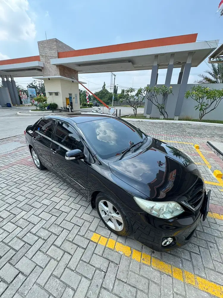 Toyota Corolla Altis 2011 Bensin