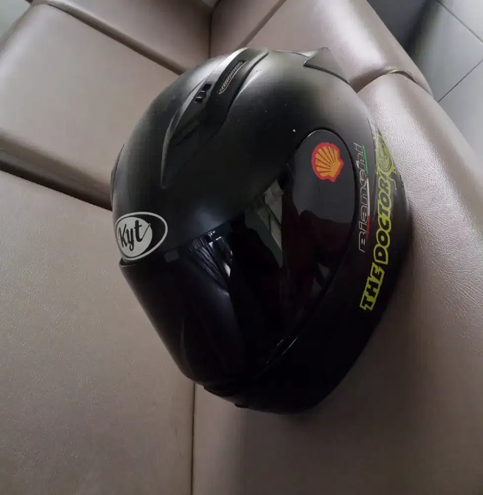 jual            kyt rc7