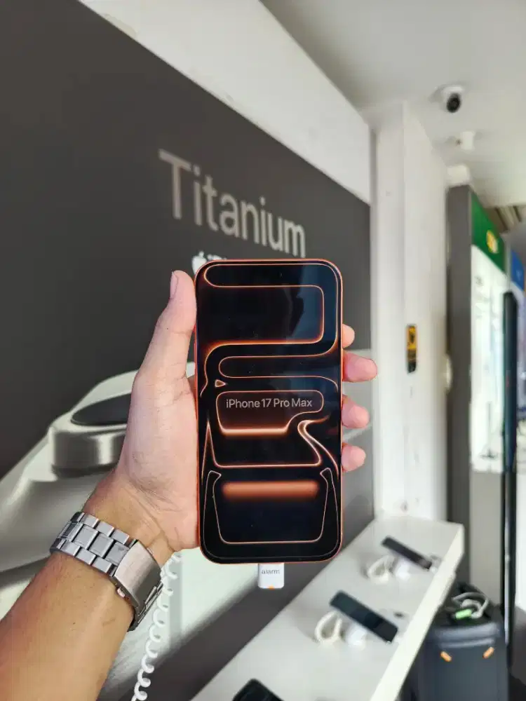 IPHONE 17 PRO MAX 256 COSMIC ORANGE