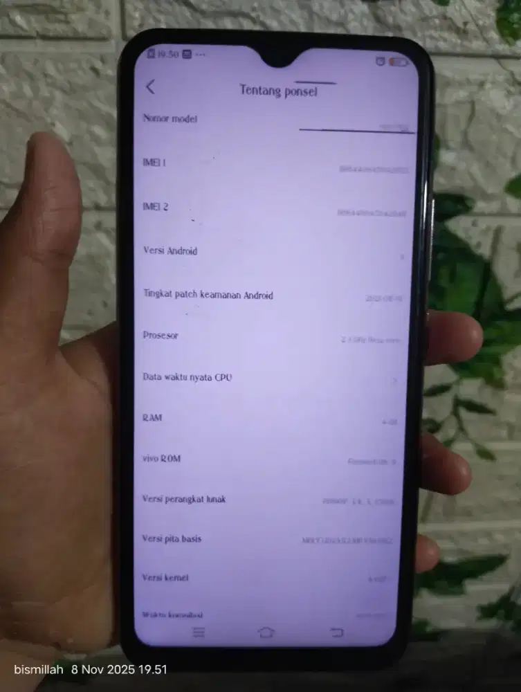Vivo y17 4/128 minus seperti di foto(ada hitam)