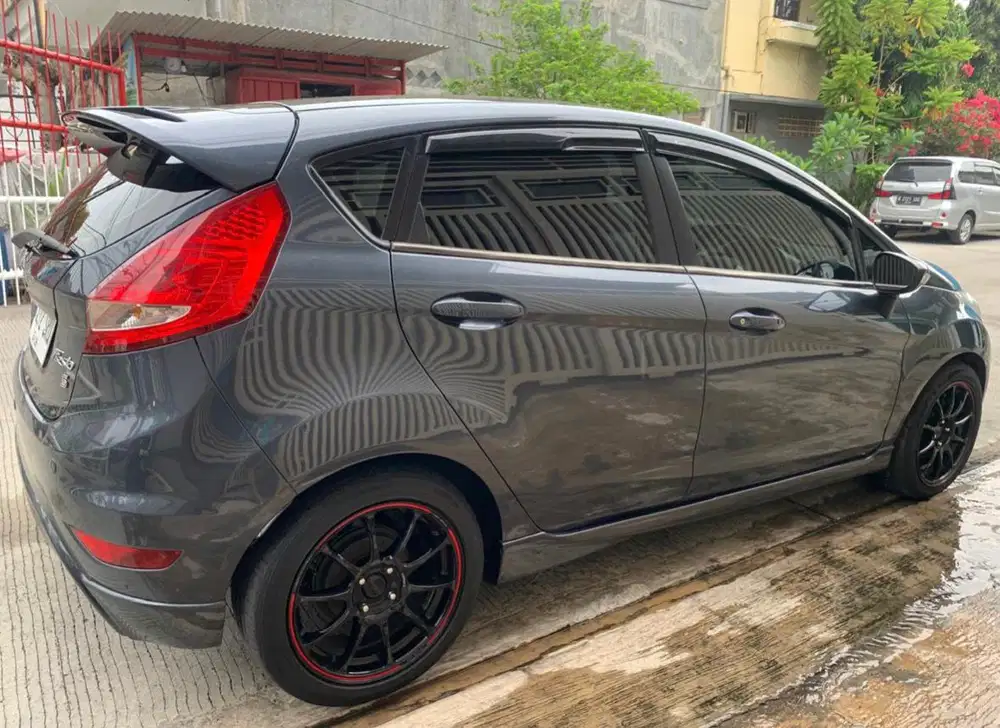 Ford Fiesta S 2013 Bensin 1.6