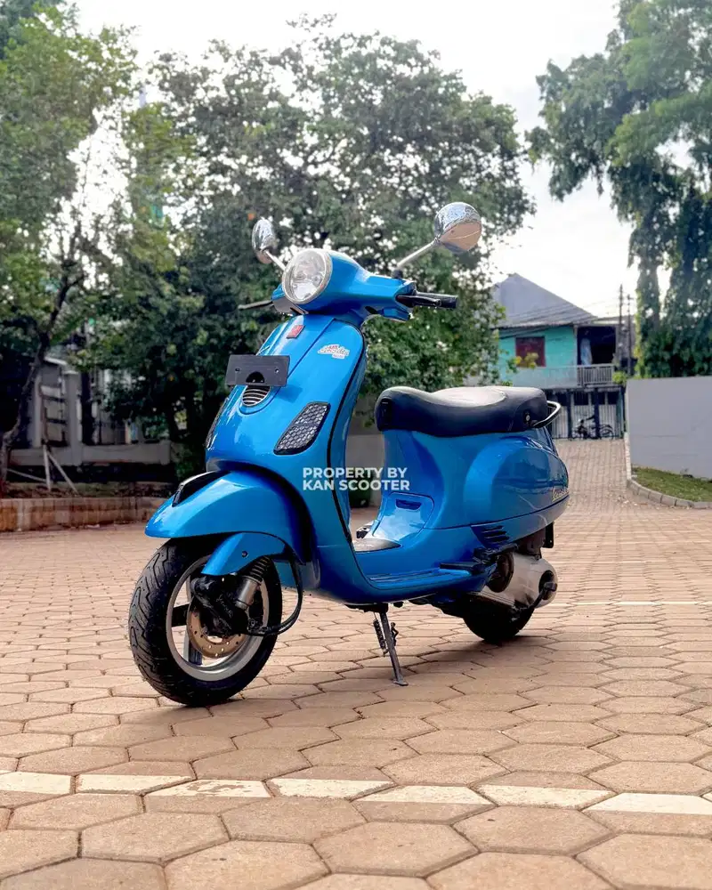 JUAL MURAH VESPA LX 150 3V 2013 MULUS