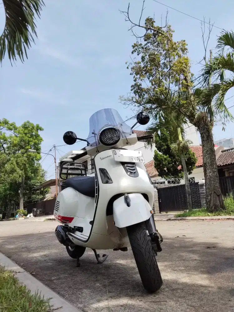 Vespa GTS iGet ABS 150 low odo