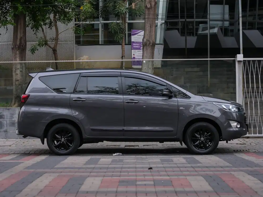 Toyota Kijang Innova 2015 Diesel