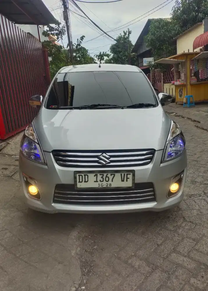Suzuki Ertiga GX manual dijamin istimewa orisinil mulus terawat