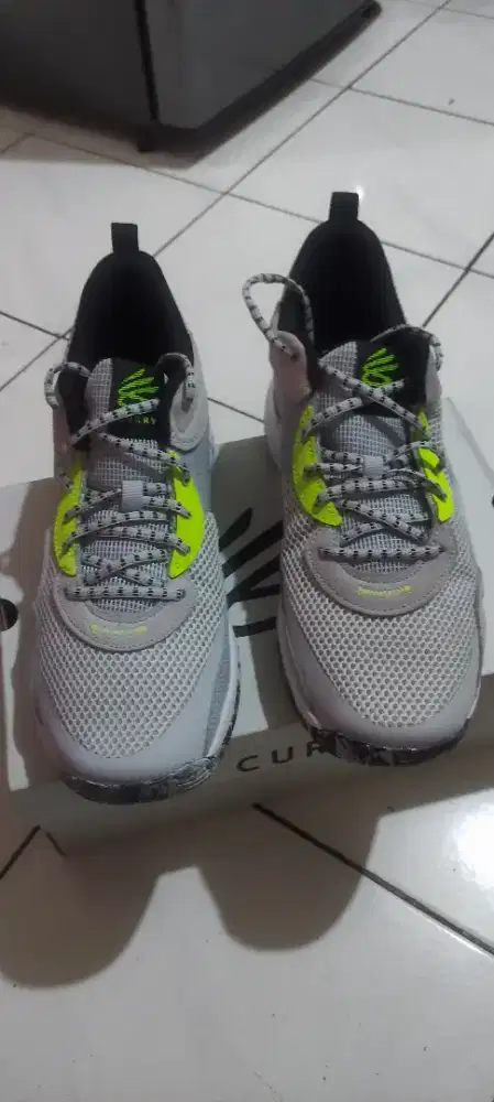 UNDER ARMOUR CURRY 3Z 24 SDE