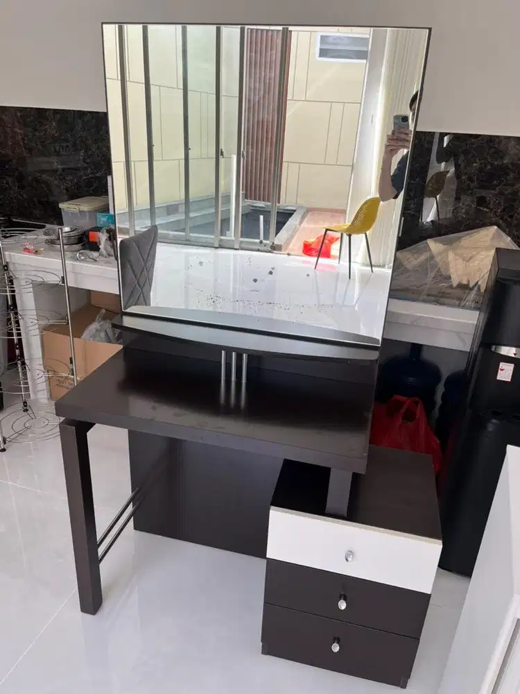 Jual Meja Rias second Informa