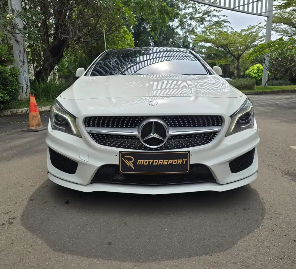 Mercedes Benz CLA200 AMG 2014 Low KM Record Mercy cla 200