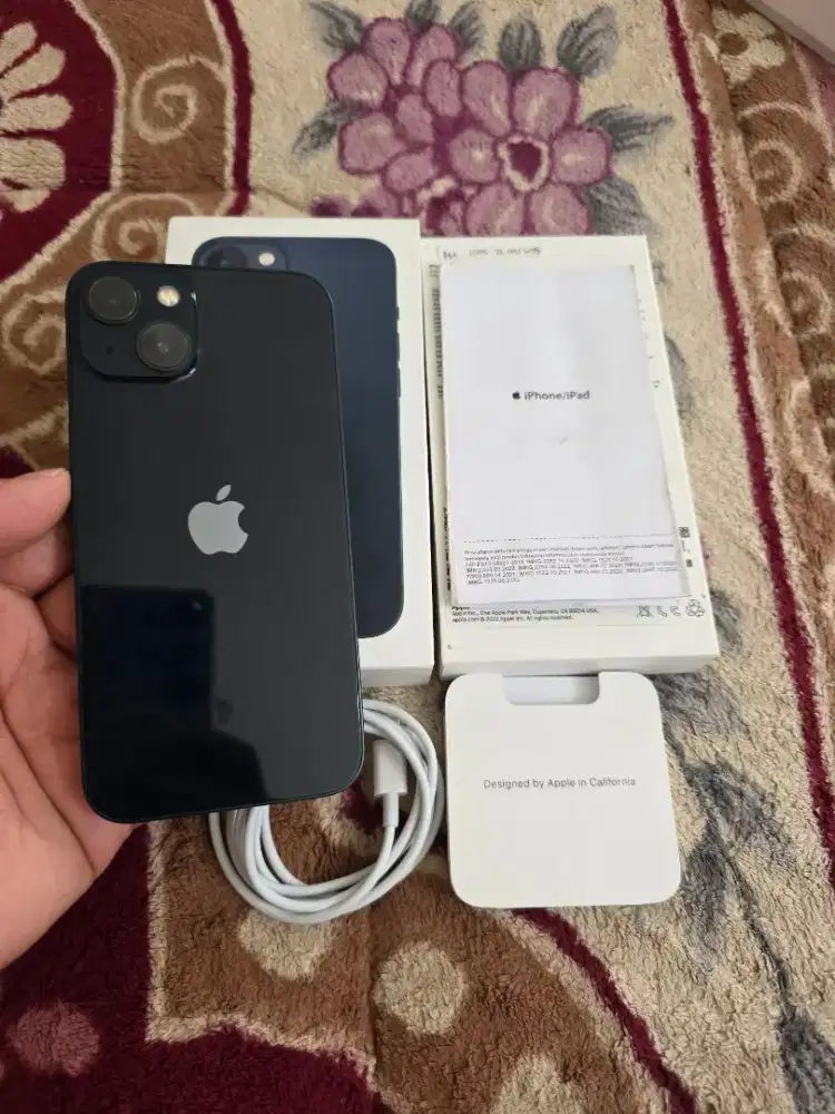 iphone 13 128gb resmi iBox,mulus like new,fulset original,istimewa