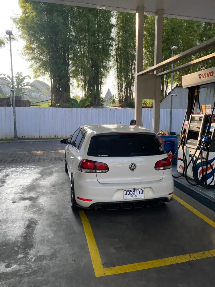 Volkswagen Golf 2012 Bensin