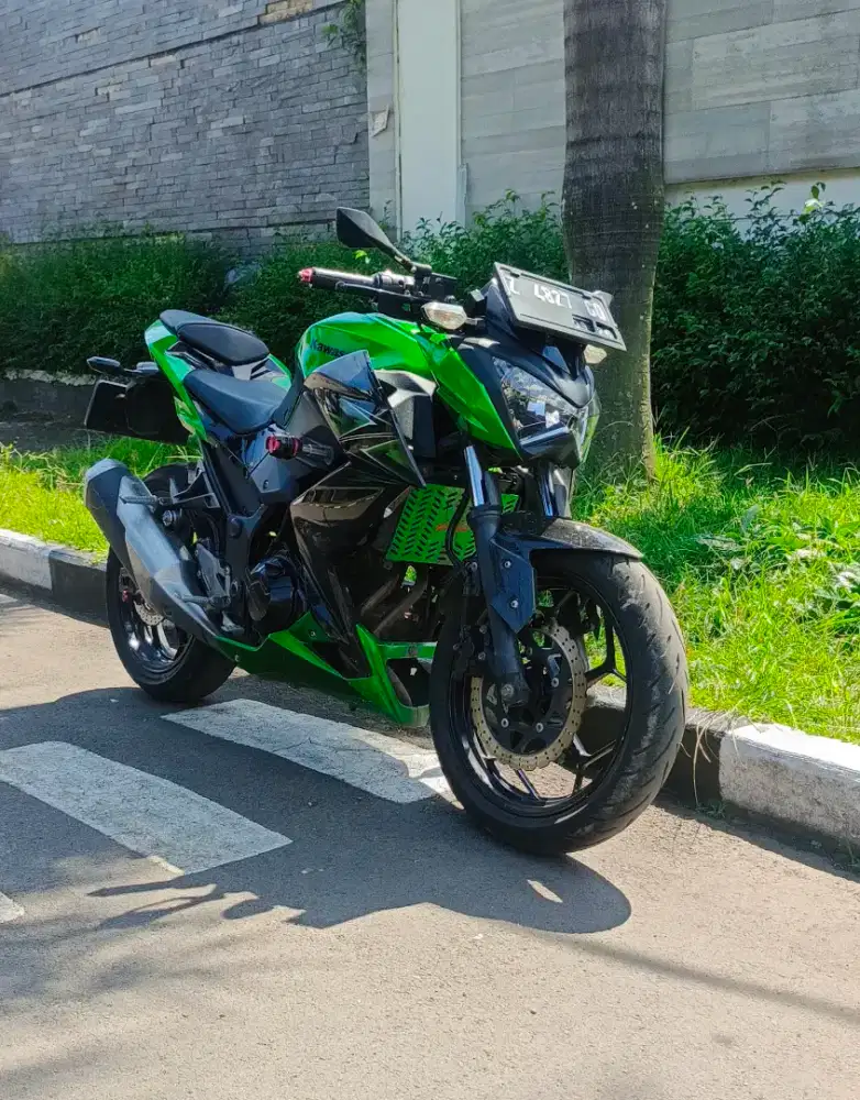 Kawasaki ninja Z250 f1 CBU Thailand