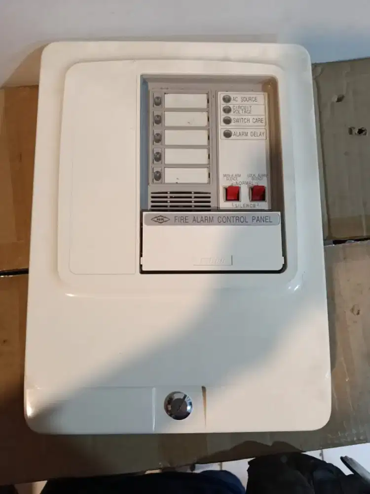 Panel alarm merk nittan dan COS saklar AJ4p