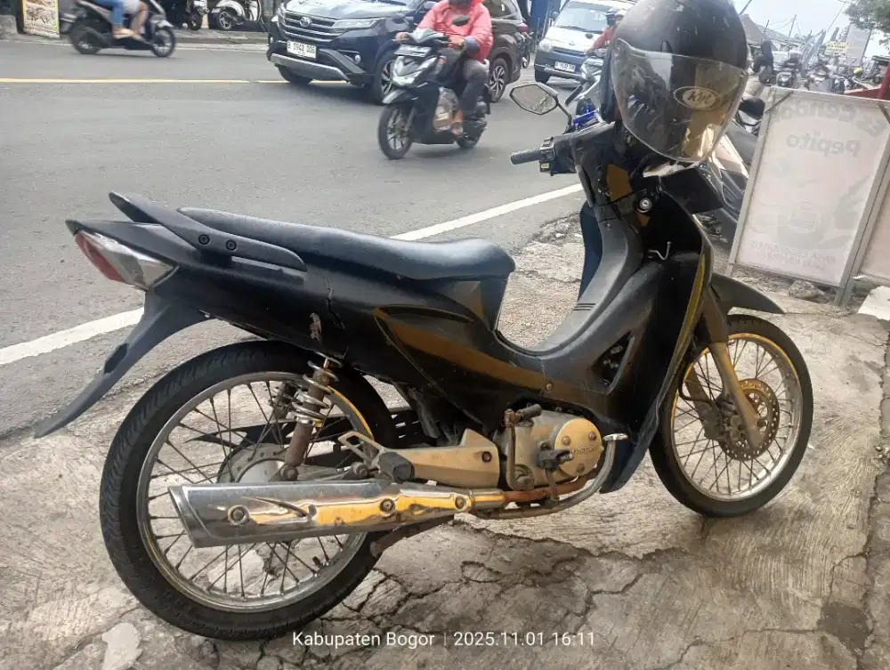 Honda kharisma 2004