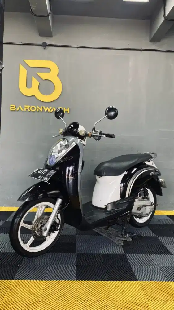 Jual scoopy tahun 2011