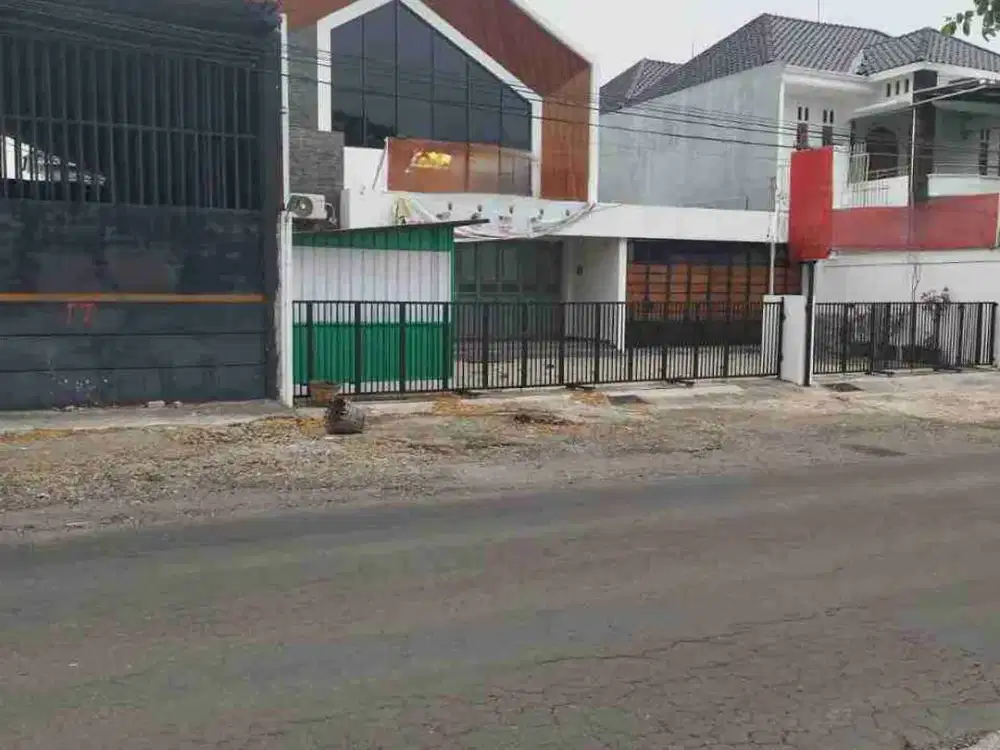 Ruang Usaha Strategis plus Hunian Jalan Raya Mojolaban Sukoharjo