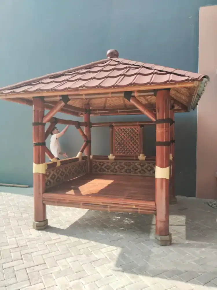 Gazebo bambu petung