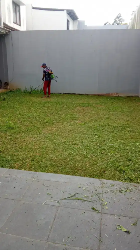Rapih Rapih Taman - Potong Rumput