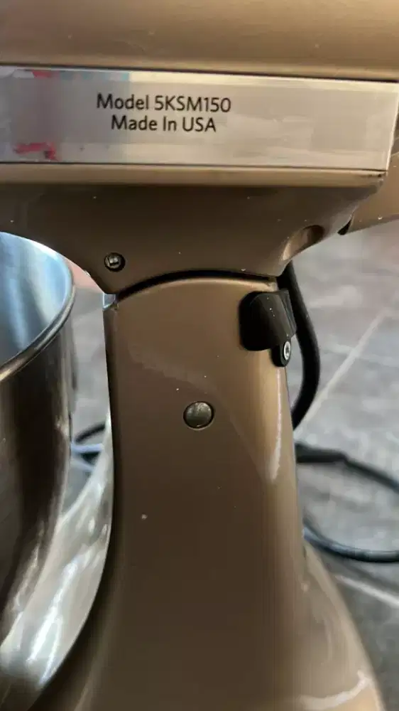 mixer KitchenAid
model :SKSM150(made in USA)