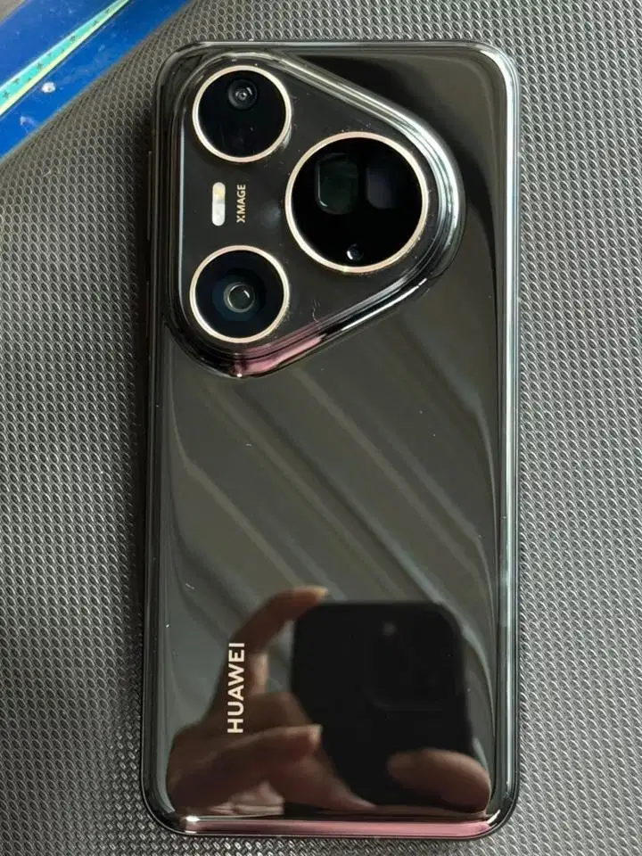 HUAWEI PURA 80 ULTRA