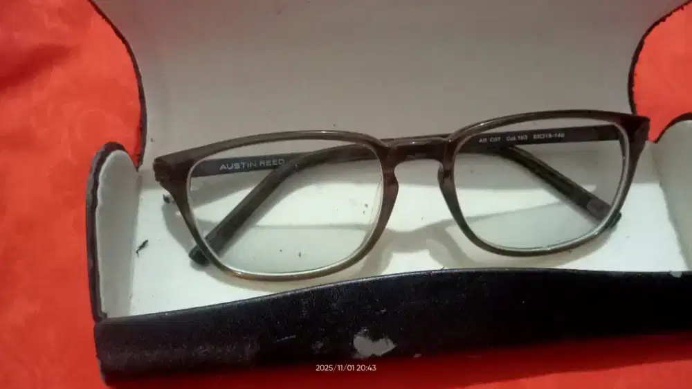 Kaca mata Austin reed..harga nego
