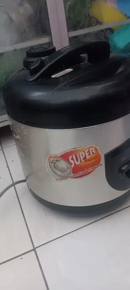 Rice Cooker Suoer bisa masak & kukus kue