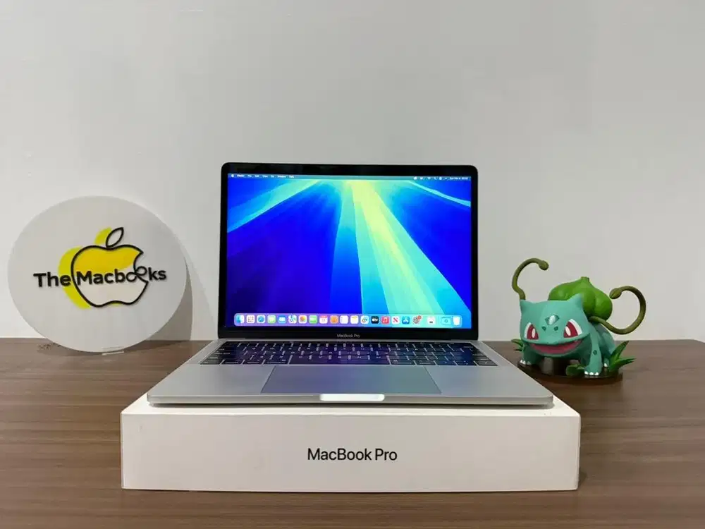 Macbook Pro Retina Touchbar 2019 MV9A2 core i5  Ssd 512gb 13 inch