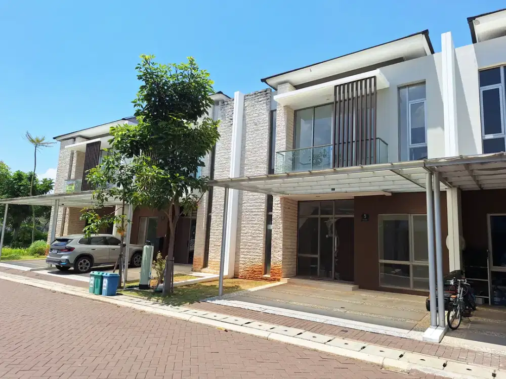 DIJUAL Rumah PIK2 8x15 2 Lantai . Siap Huni SHM PALING MURAH bisa KPR