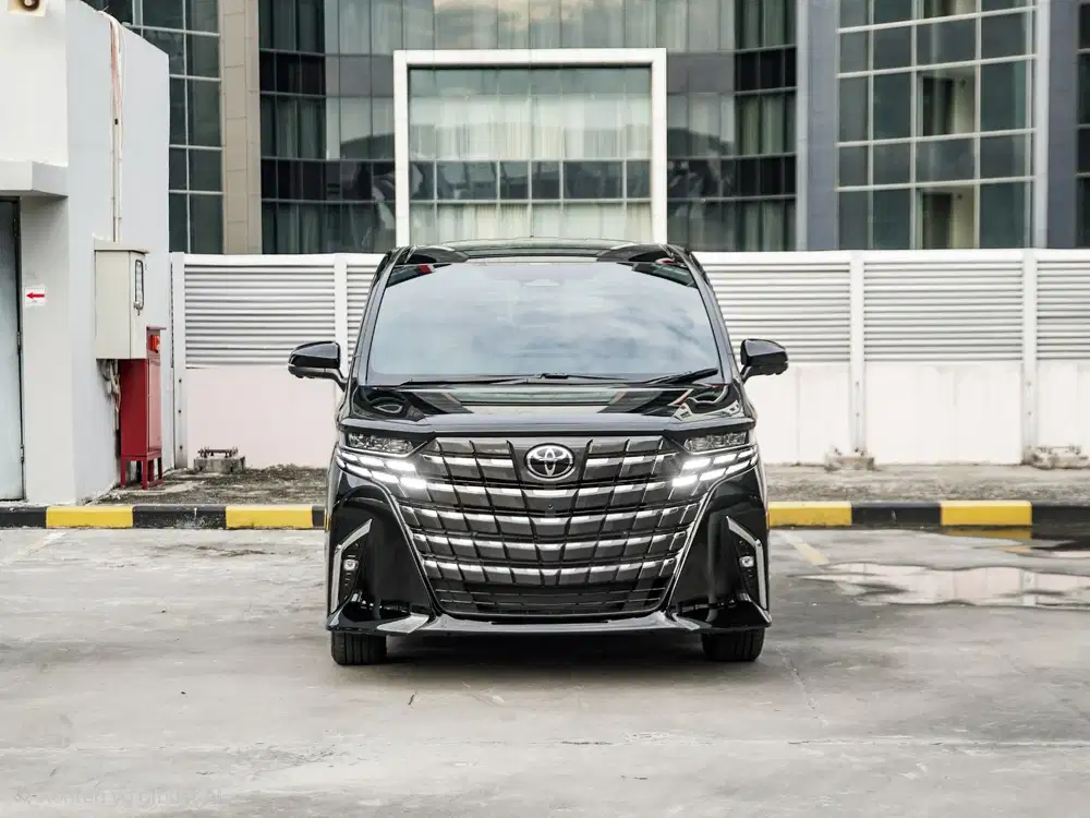 Toyota Alphard 2024 Hybrid