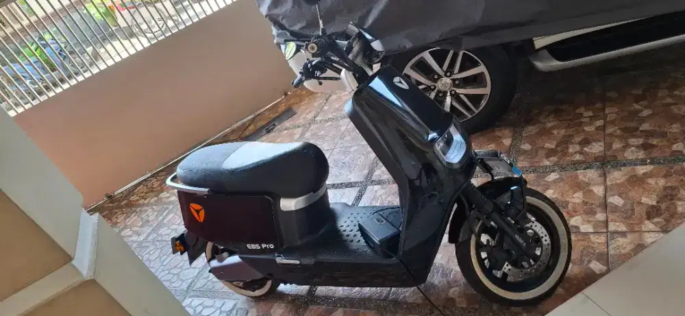 Yadea E8S jarak 100 km  baru ganti baterai performa kayak motor baru