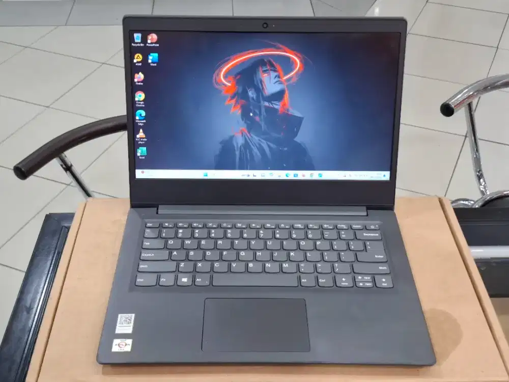 LENOVO V14-ADA /Processor AMD Athlon Gold 3150U/Ram 8GB /SSD 256GB