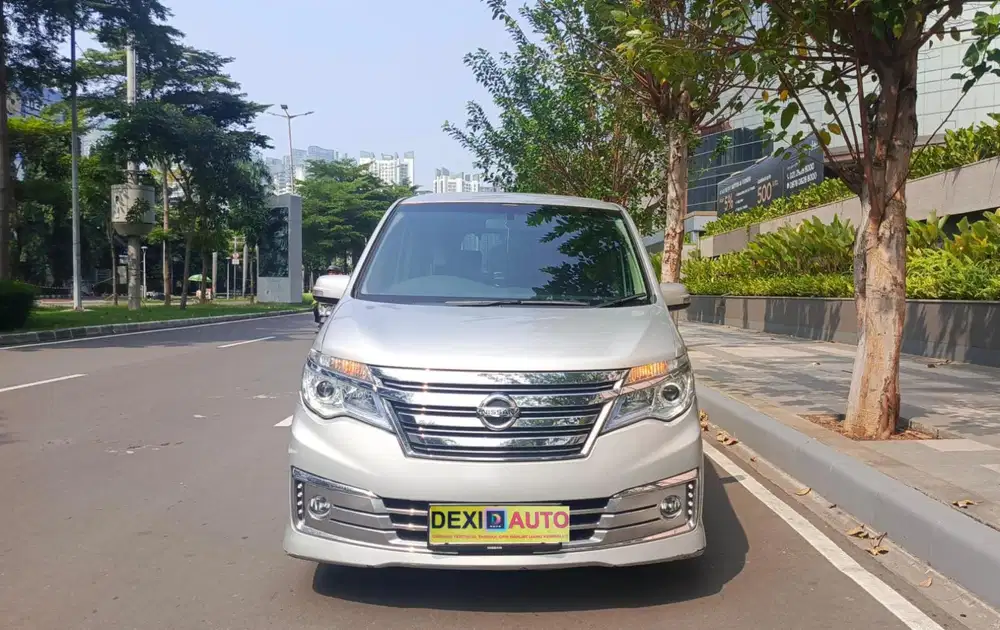 (KM20000)NISSAN SERENA HWS AUTECH NIK 2017 KM RENDAH PANORAMIC